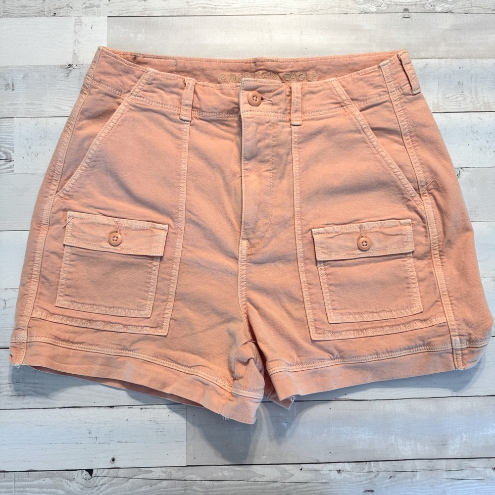 American Eagle Peach Cargo Shorts with Utility Design